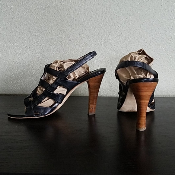 Elie Tahari Slingbacks - Picture 2 of 3